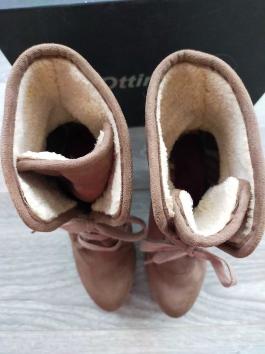 Ghete îmblănite piele întoarsă