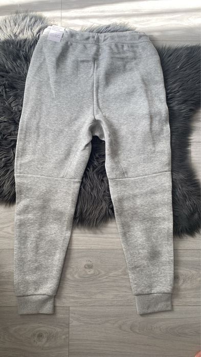 Pantaloni Nike Tech M