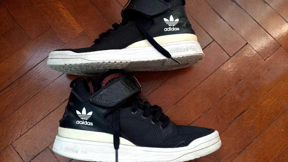 Баскетболни кецове Adidas