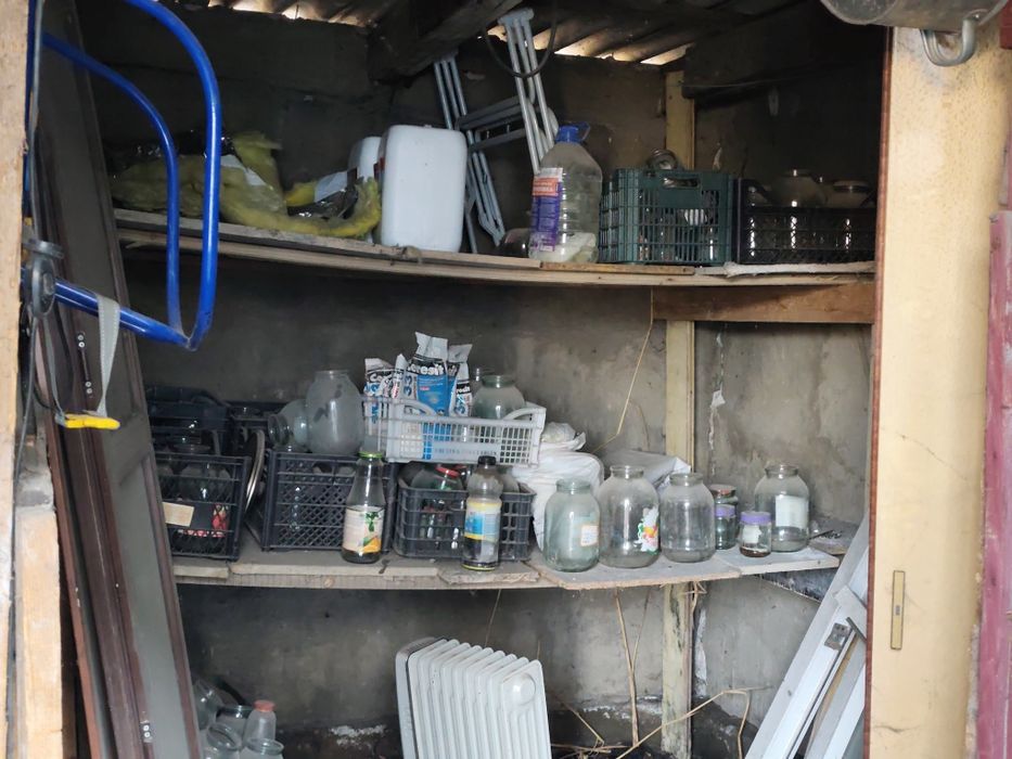 Банки даром отдам