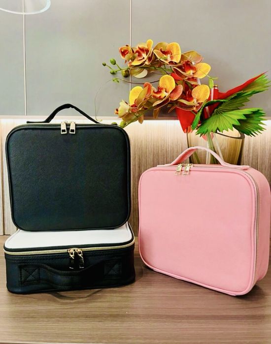 Нови  Куфари за гримове и козметика (органайзер  за грим)