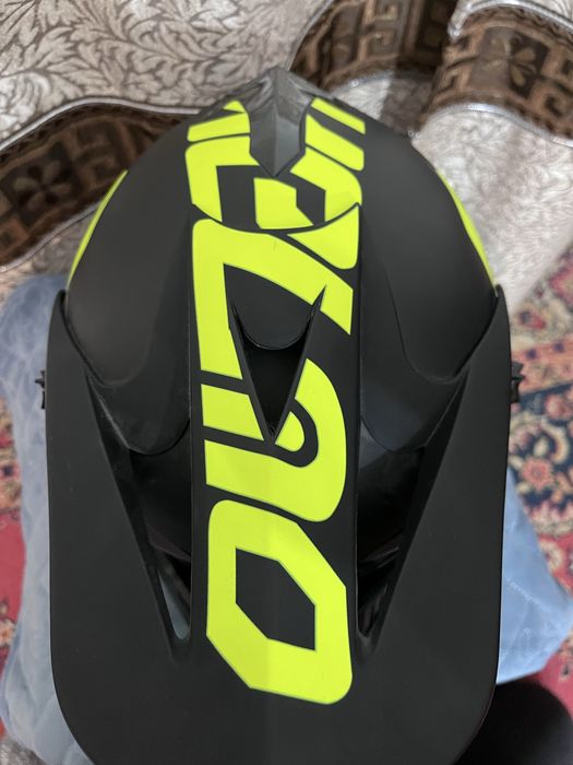 Продам кроссовый шлем
