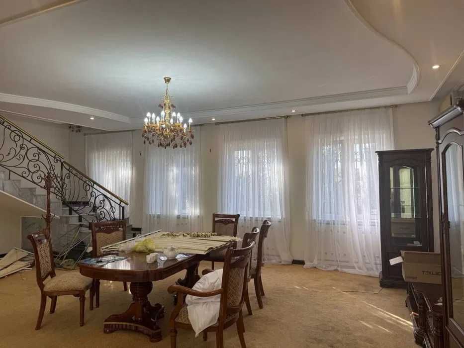 РАКАТБОШИ, Продается Шикарный Дом 4 уровня, Яккасарайский район, Центр