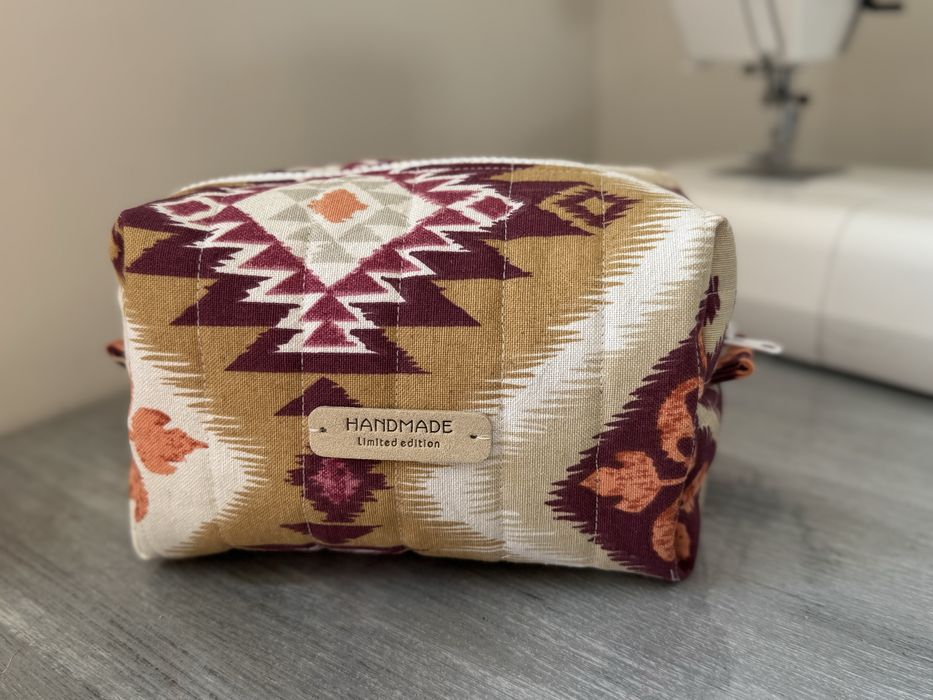 Продаю новые косметички