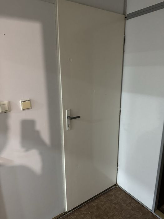 Продам чешские двери по 5000