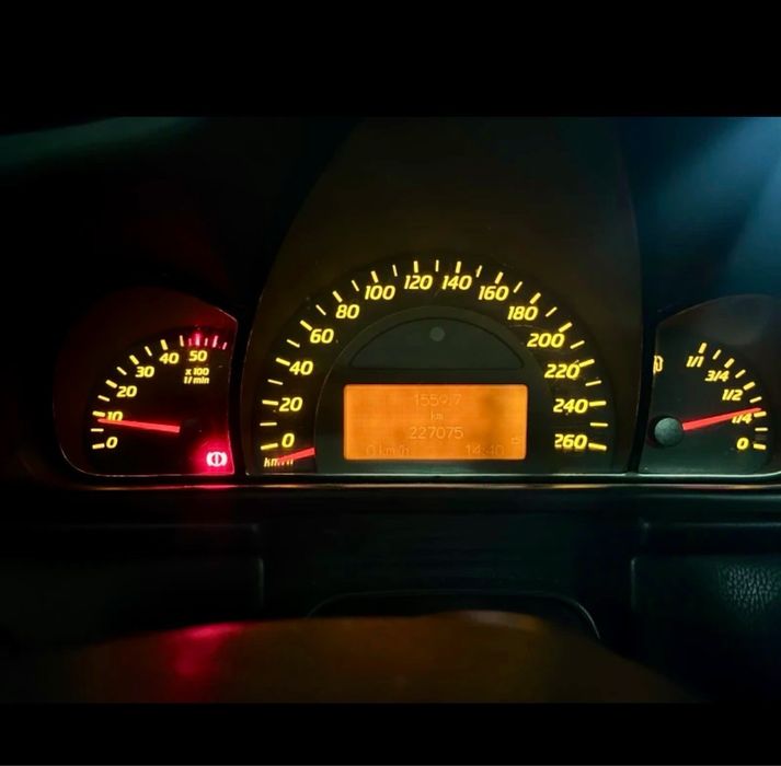Mercedes C 220 / Хечбек