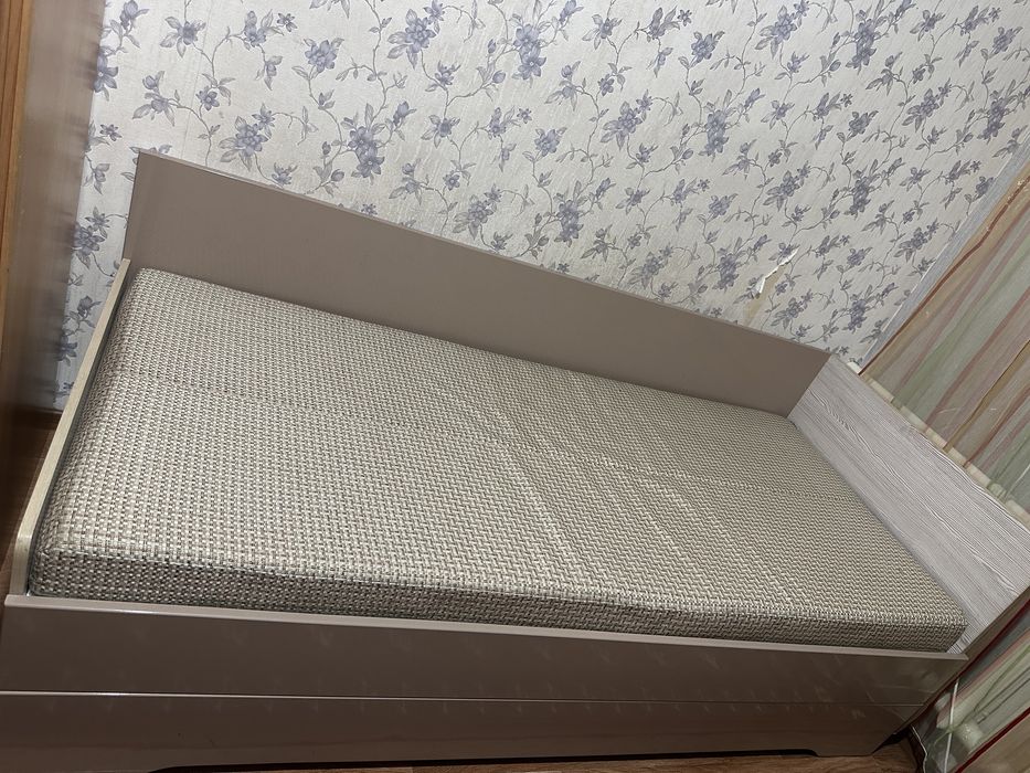 Раздвижная тахта