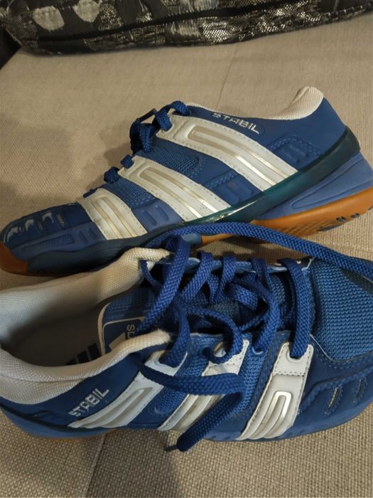 Детски.    Маратонки.  Запазени.   Adidas.   39N