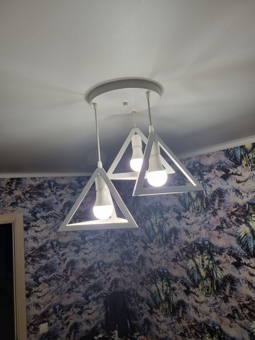 Продам диван!!! Продам лампу!!!