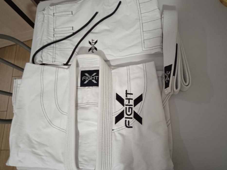 Кимоно для джиу-джитсу