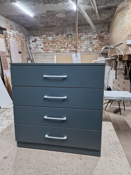 Комод в цвете «Зеленый бриллиант»