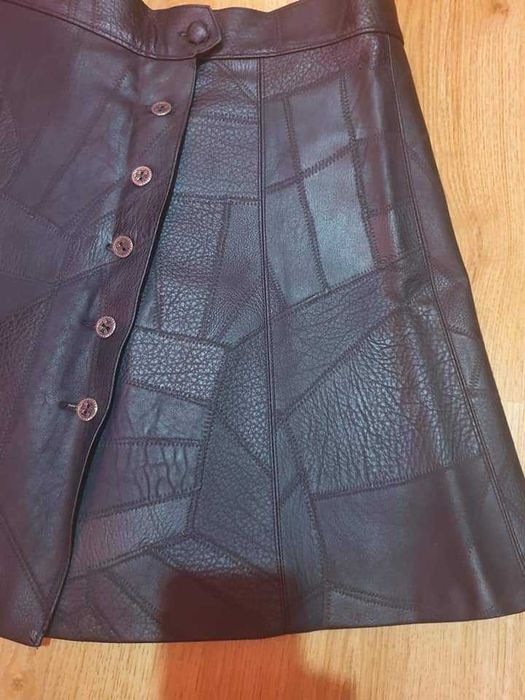 Fusta din piele, model deosebit