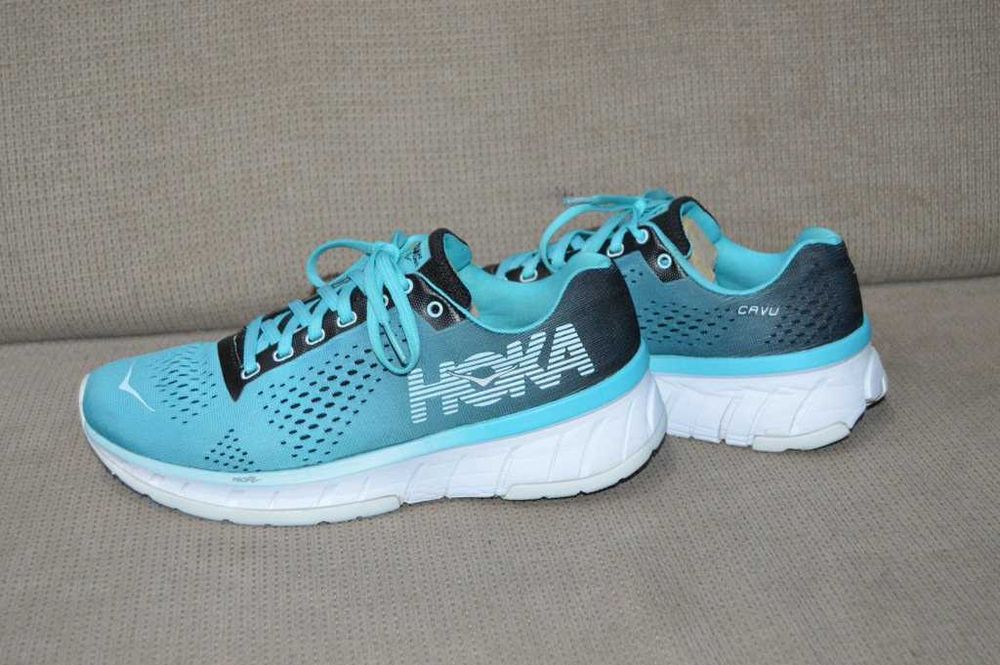 Hoka One One W Cavu Marimea 38 (23.5 cm) - Stare Foarte Buna