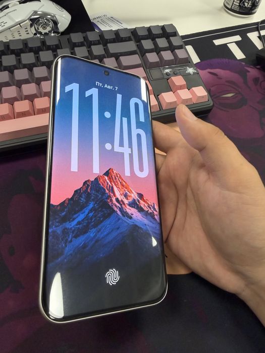 Infinix note edge 5G 8+8/256
