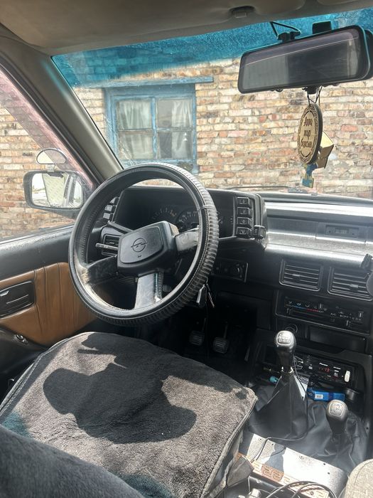 Опел Фронтера леховышка