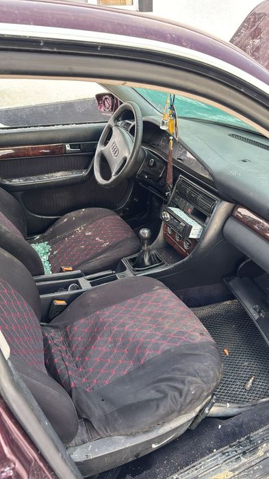 А6,1994 каробка механика, обём 2.6