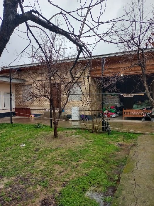 Ховли учаска Уй сотилади