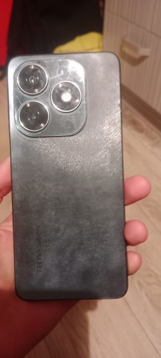 Техно спарк 20- торг есть