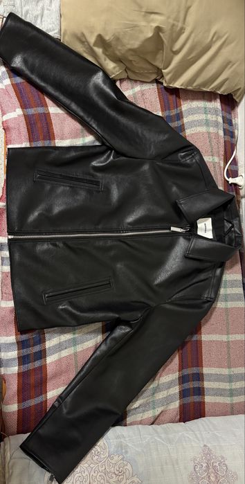 Продам Кожаную Куртку Bershka