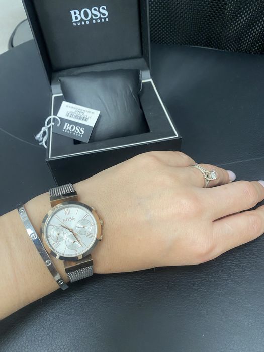 Нов дамски часовник Boss