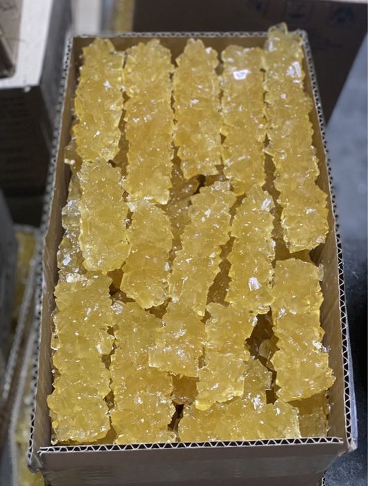 Novvot biznes urgatiladi.