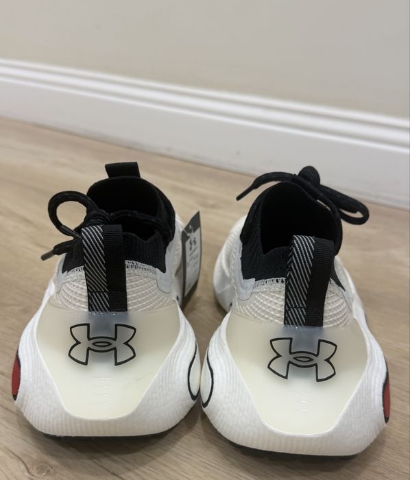 Кроссовки Under Armour