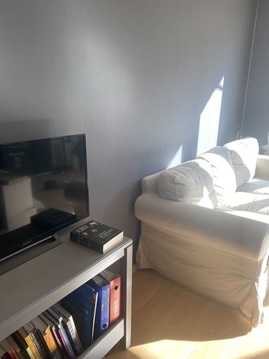 Дава се под наем Четиристаен апартамент в София, Център - 98 кв.м за 969 € - Снимка #1