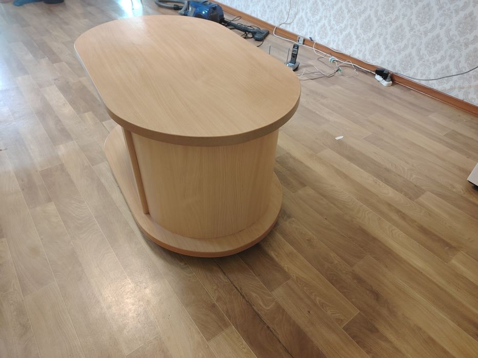 Продам стол тумба в идеальном состоянии