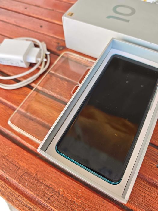 Продавам Xiaomi 10 5G
