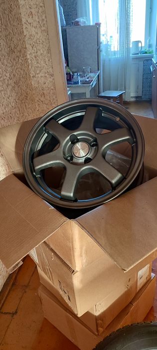Колеса в сборе продам