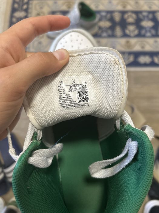 Nike Air Jordan 1 Mid Lucky Green / Pine Green mărimea 40