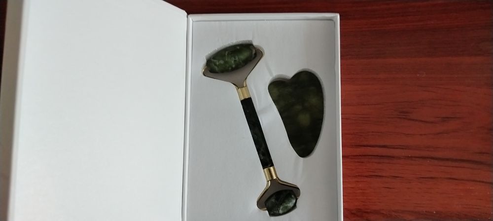 Продам массажёр для лица