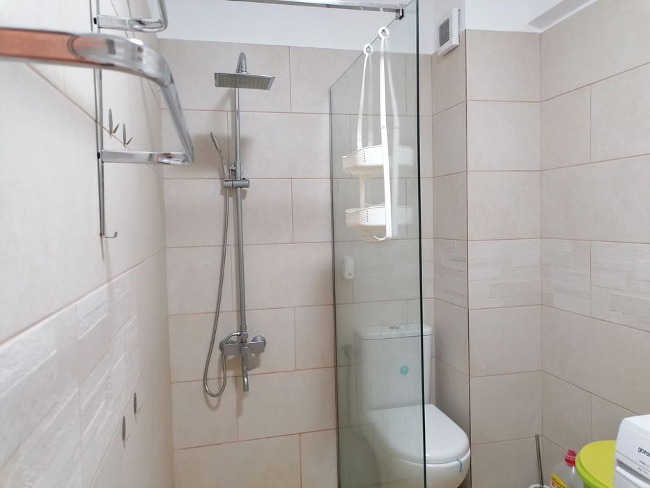 Inchiriez apartament 2 camere