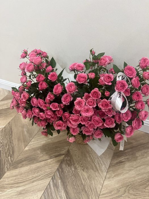Кустовые розы букет