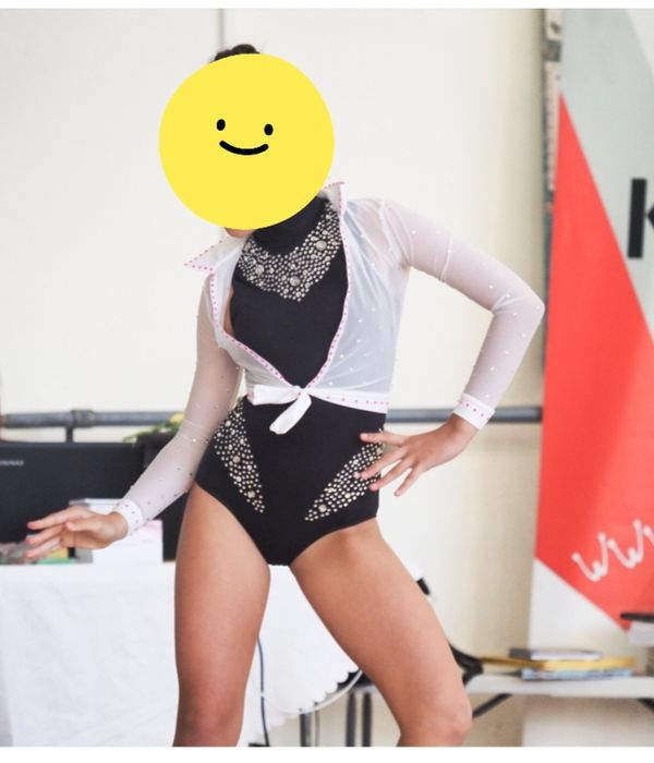 Трико за художествена гимнастика