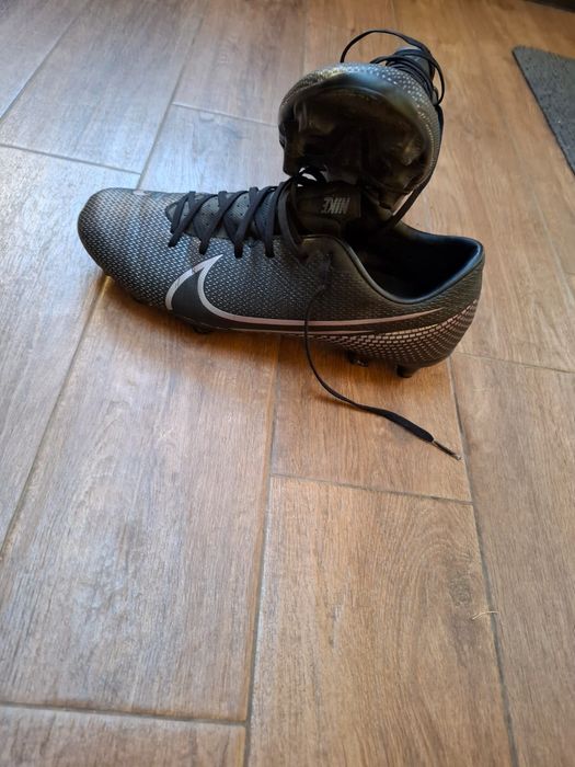 Ghete Nike mercurial 40