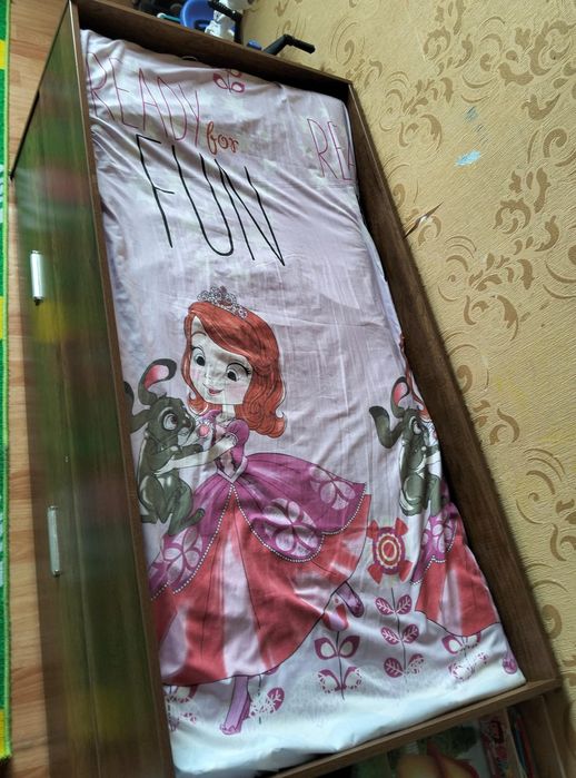 Продам все из дома мебель