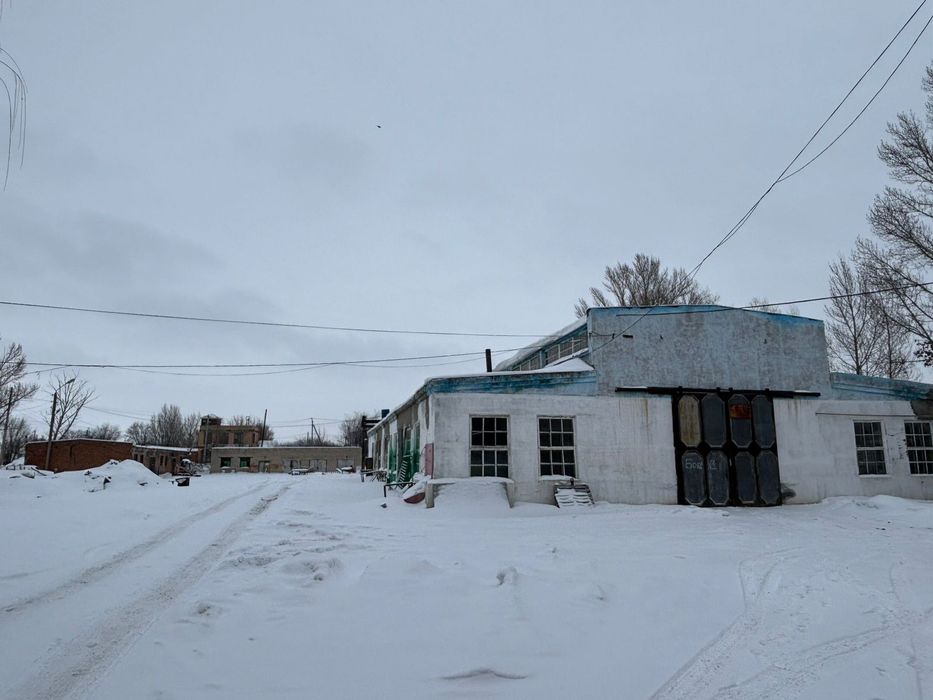 Продам Часть базы вдоль Желаев.