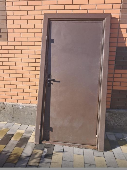 Продам железные двери