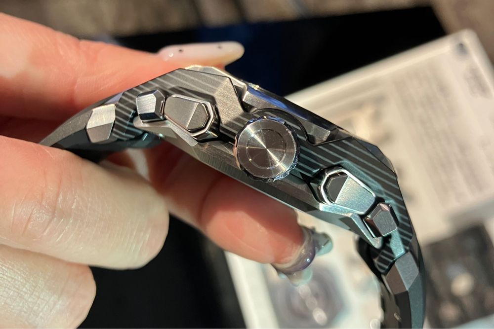 Casio G-Shock MTG B4000-1A Carbon Fiber/Steel ULTIMUL MODEL