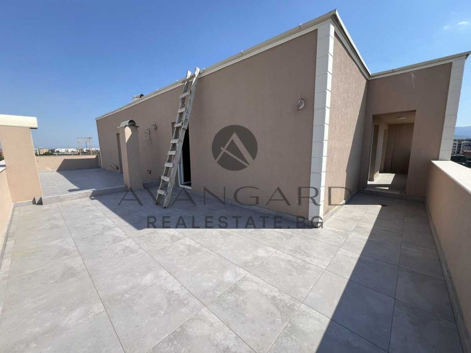 Продава се Тристаен апартамент в Пловдив, Остромила - 125 кв.м за 939 €/кв.м - Снимка #6