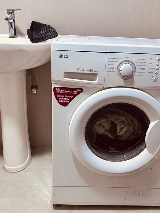 Продаетсья стиралная машина LG