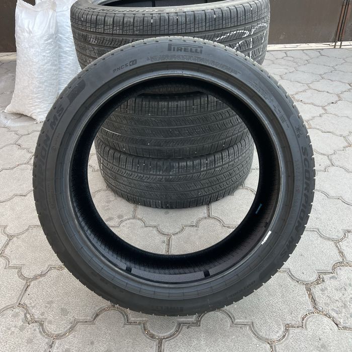 Шины Pirelli 245/45R21