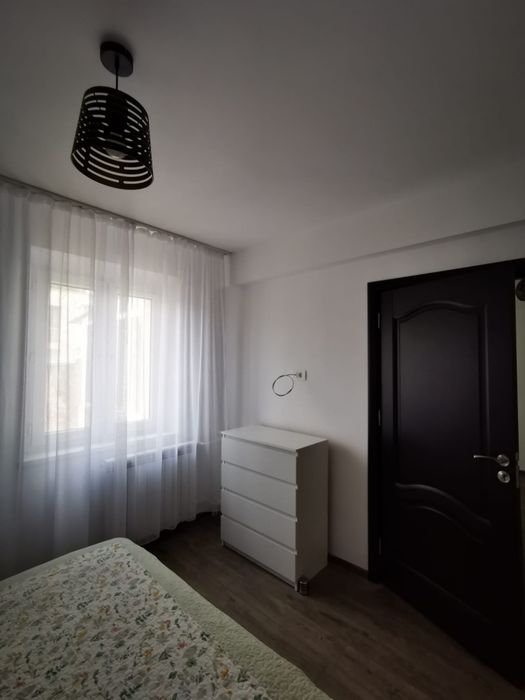 Închiriez apartament 2 camere