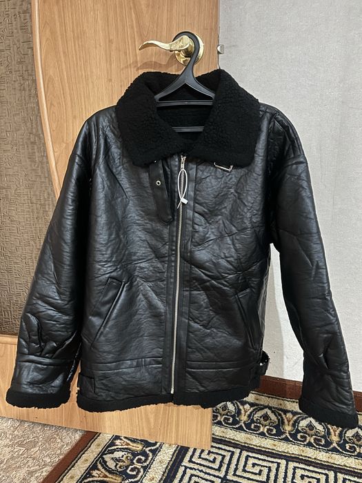 Дубленка черная .