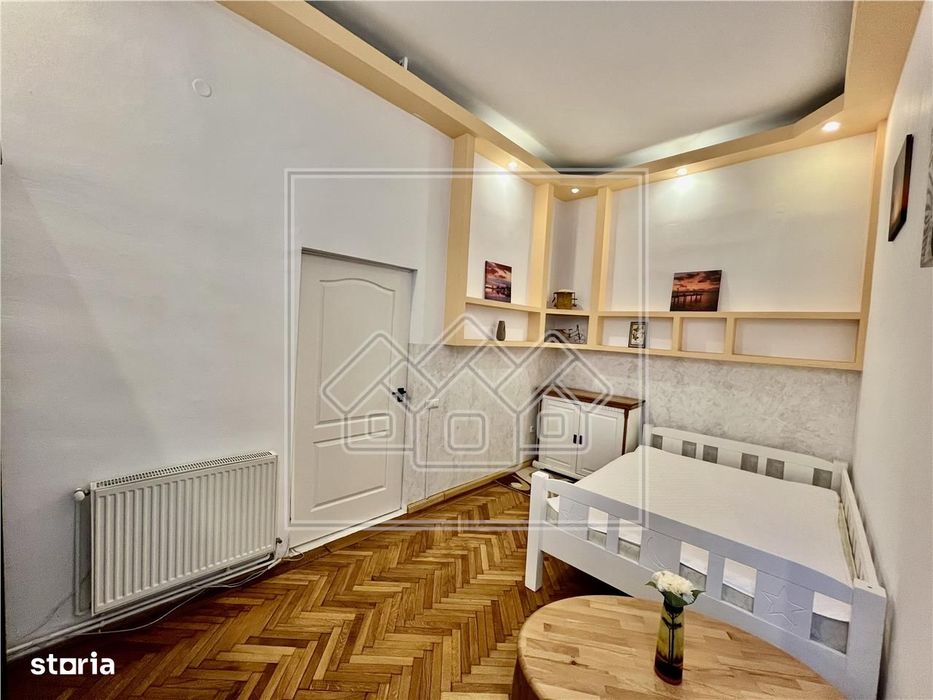 Apartament de inchiriat - 3 camere, mobilat, parcare - Noica — fotografia 3