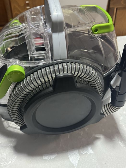 Перяща прахосмукачка BISSELL