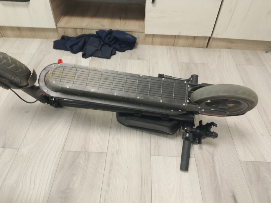 Trotinetă electrică JRH
