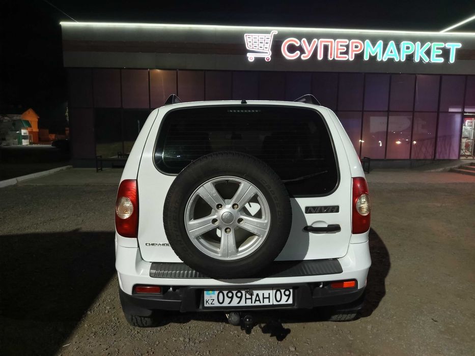 Нива Шевроле 2015 люкс