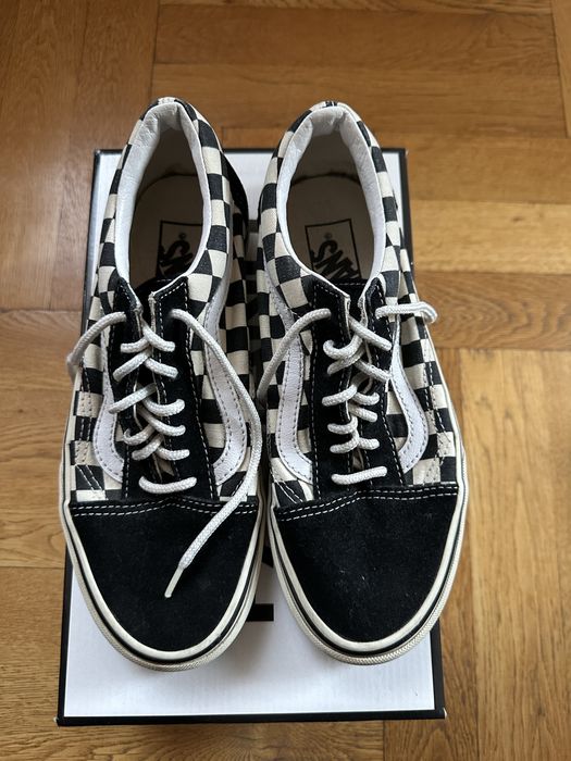 Кецове Vans в бяло и черно